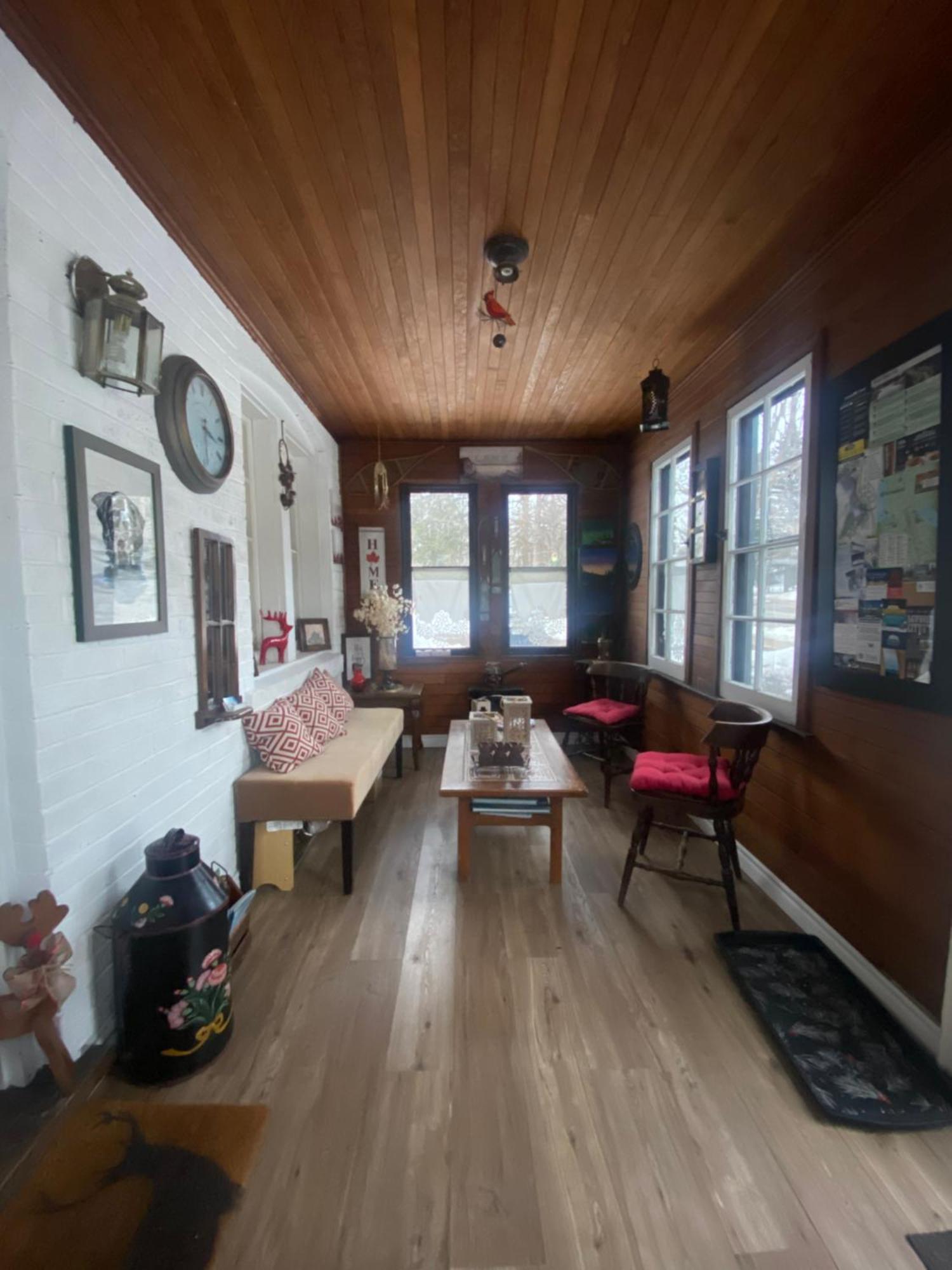 Blue Spruce Bed And Breakfast Muskoka 格雷文赫斯特 外观 照片