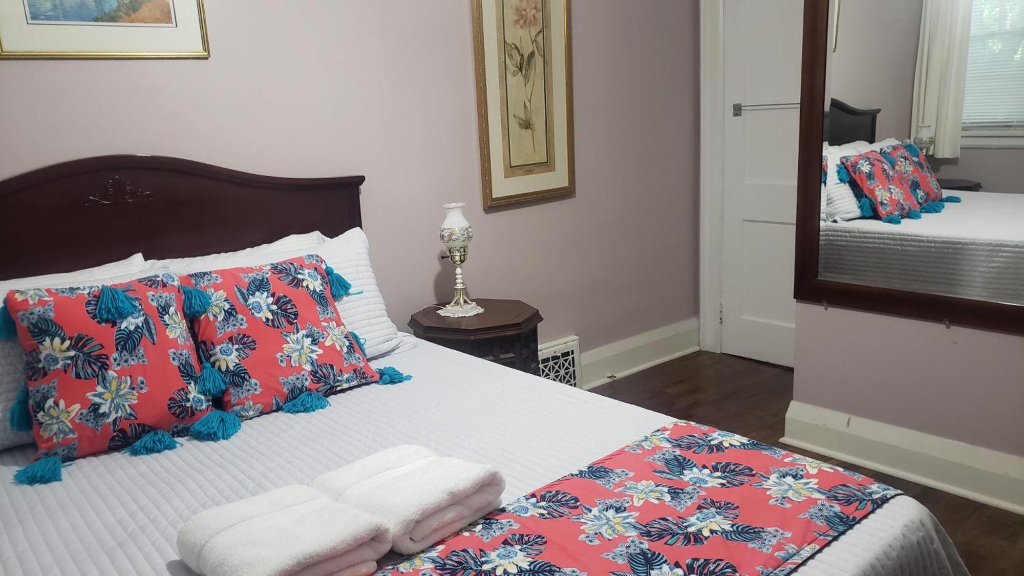 Blue Spruce Bed And Breakfast Muskoka 格雷文赫斯特 外观 照片